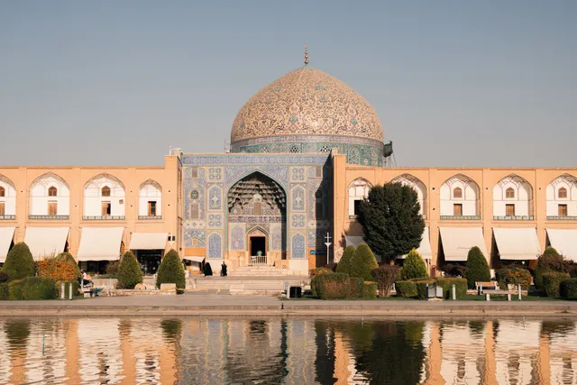 مسجد شیخ لطف‌الله در اصفهان
